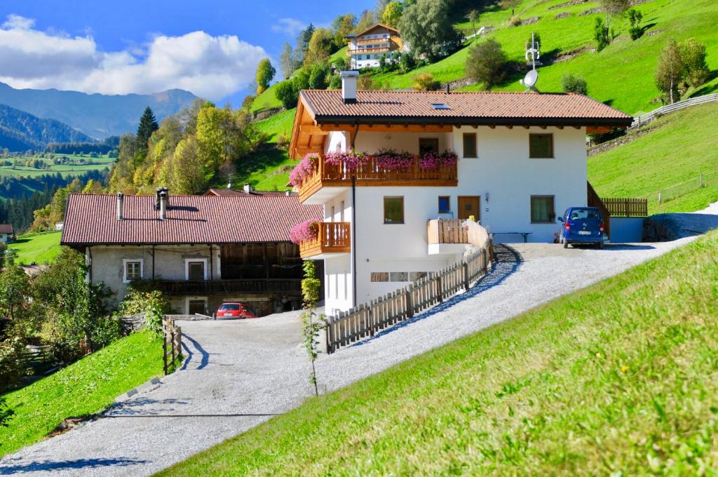 Huberhof Mareit - Südtirol photo 1