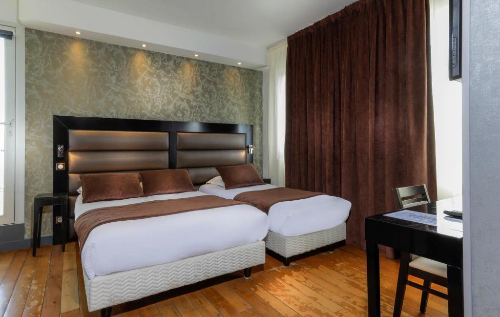 Трехместный (Улучшенный трехместный номер), Hôtel Ambre