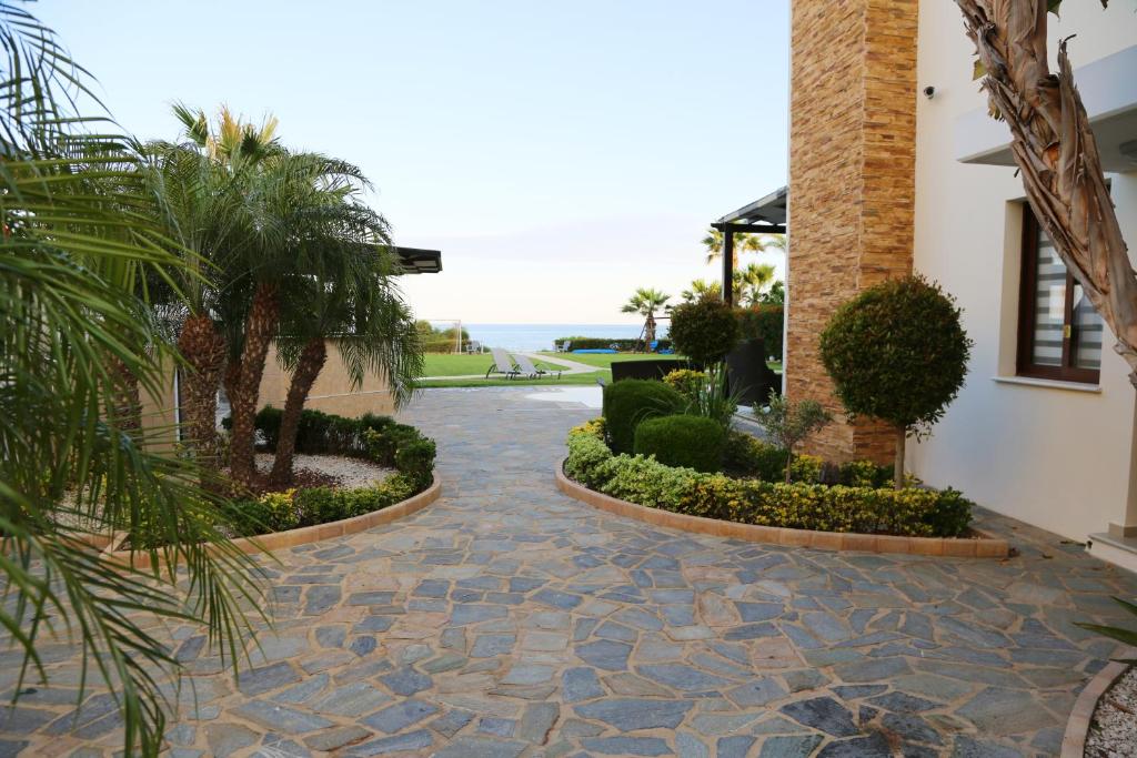 Ionion Beachfront Villa photo 3