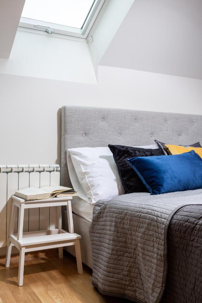 Cosy New Town Attic Studio photo 4