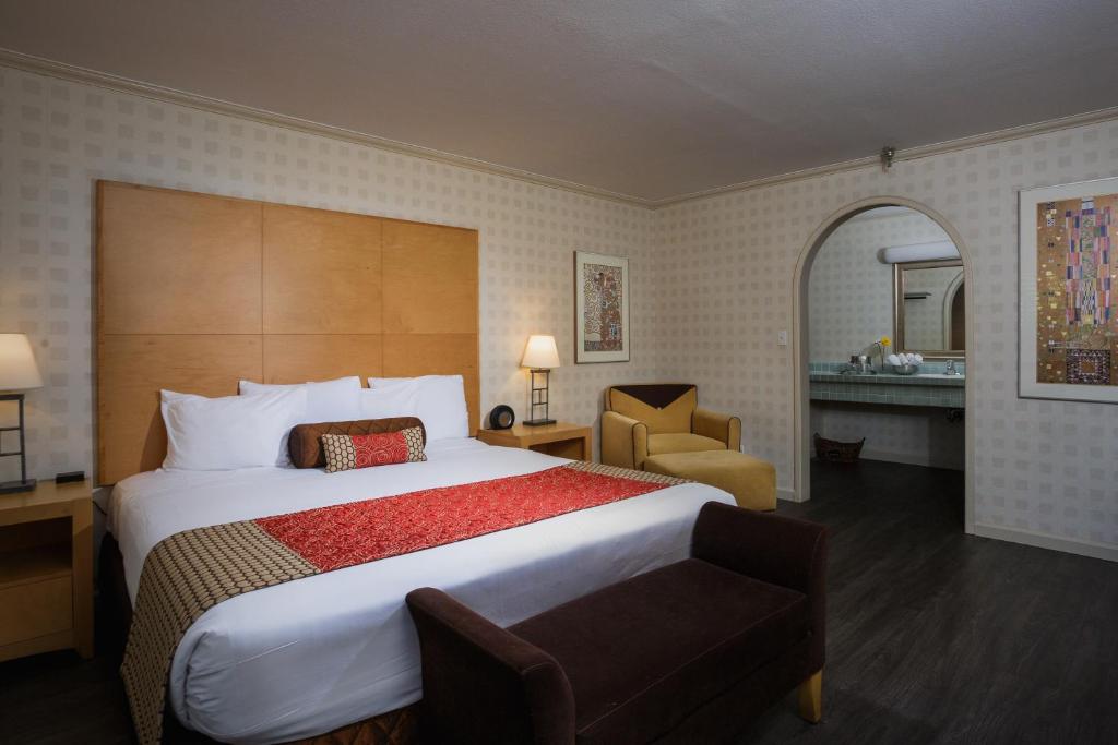 Menlo Park Inn image