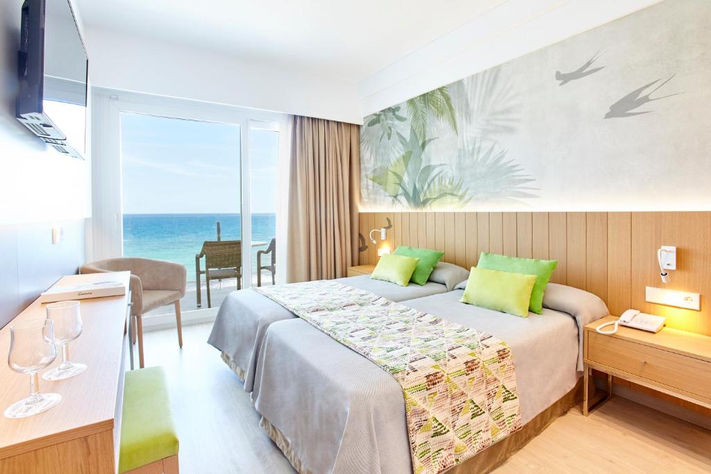 Universal Hotel Castell Royal photo 2