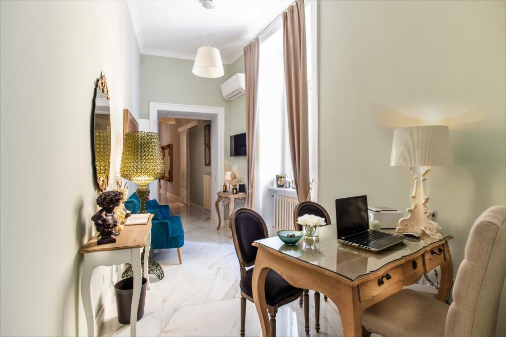 Macchiato Suites Boutique Guest House, Naples