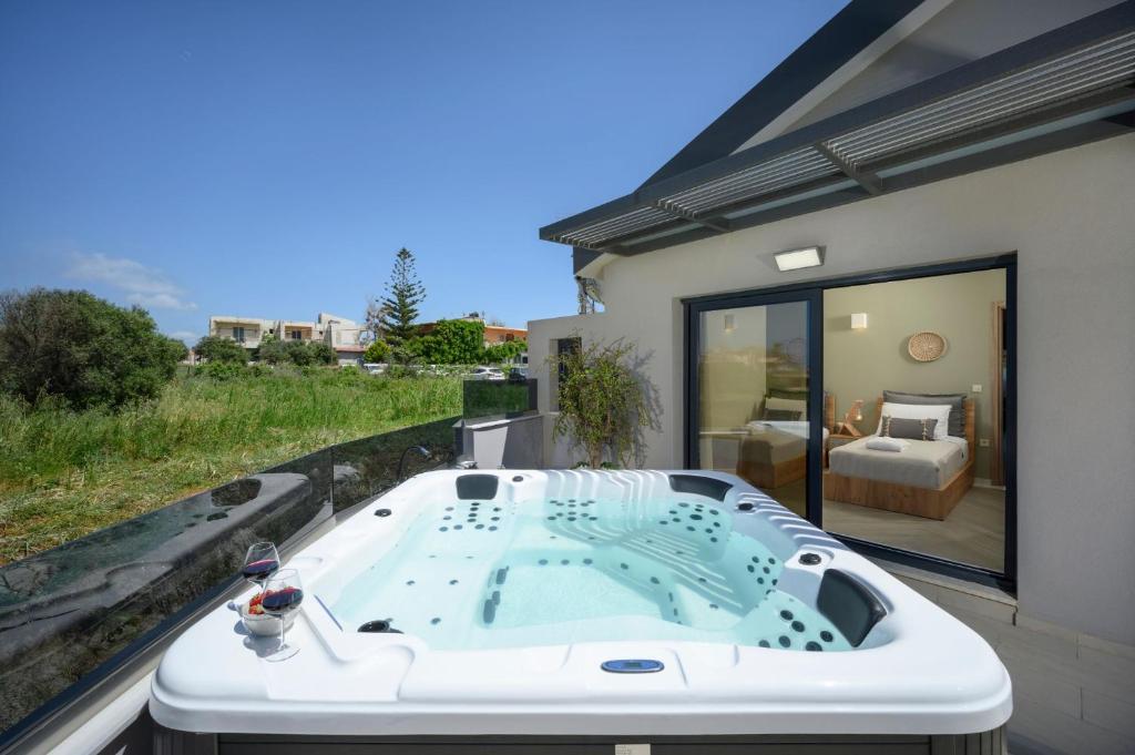 Sun Ray Beach Life Villa photo 1