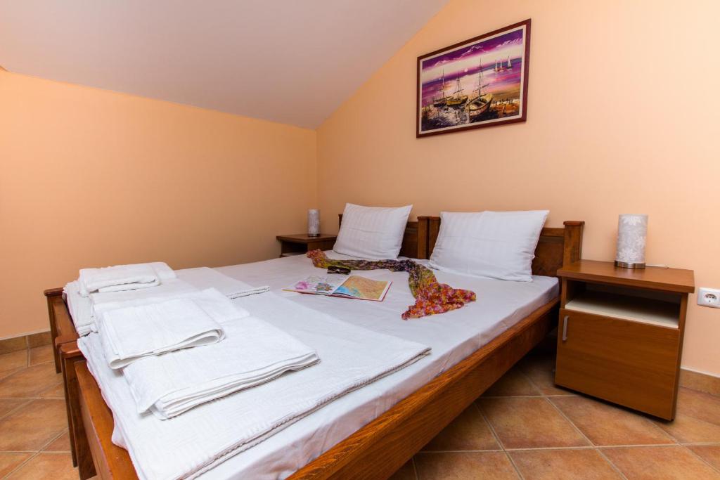 Студио (Номер-студио с балконом (для 2 взрослых)), Adzic Apartments