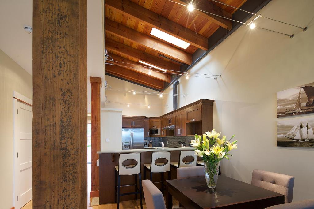 Mariner's Loft photo 1