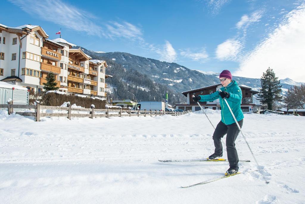 Hotel Riedl im Zillertal photo 4