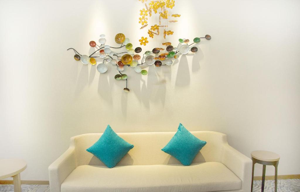 Qianhai Holiday Hotel photo 2