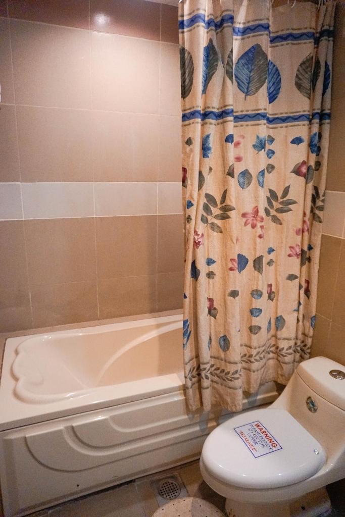 Двухместный (Стандартный двухместный номер с 1 кроватью), Crowne Garden Hotel