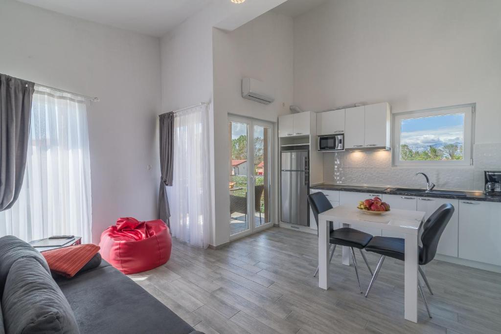 Apartments Enona photo 2