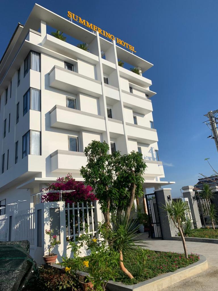 Summering Hotel photo 3