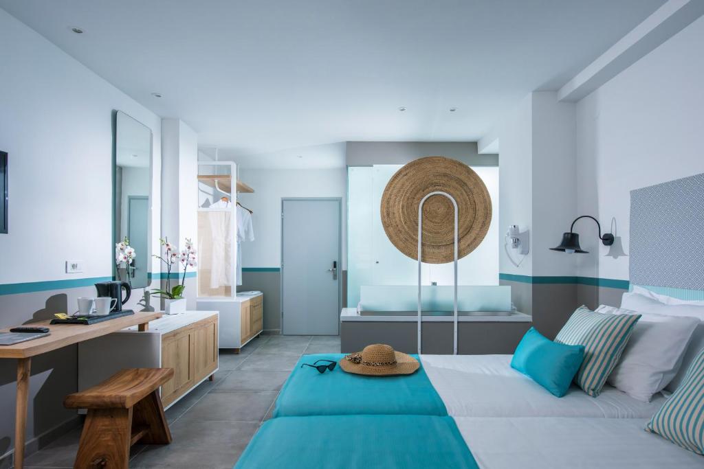 Solimar Turquoise - Adults Only photo 1