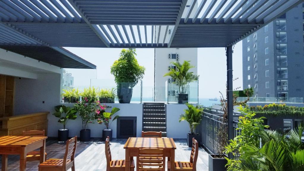 Infinity Pool - 5 min walk to beach - Sekong Apartment 