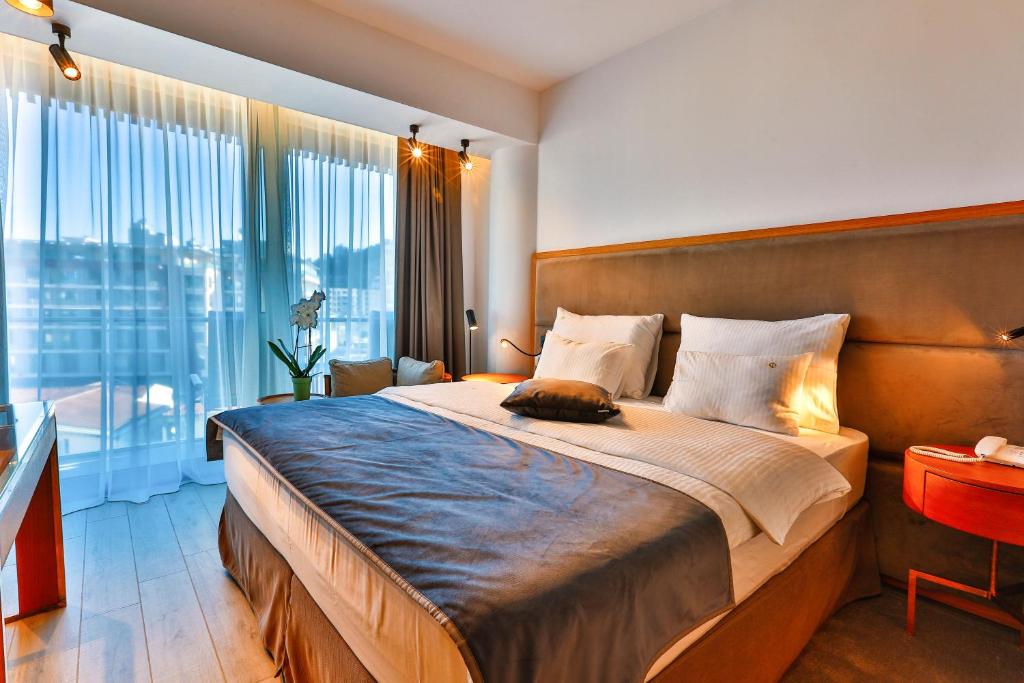 Двухместный (Улучшенный двухместный номер с 1 кроватью), Hotel Fagus