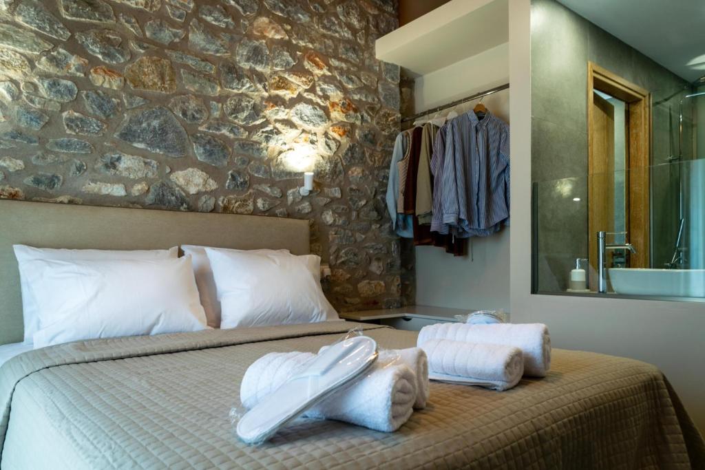 Petras Gi - Stone Houses photo 4