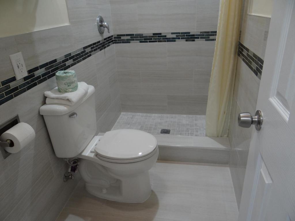 Двухместный (Номер с кроватью размера «queen-size»), Travel Inn with parking
