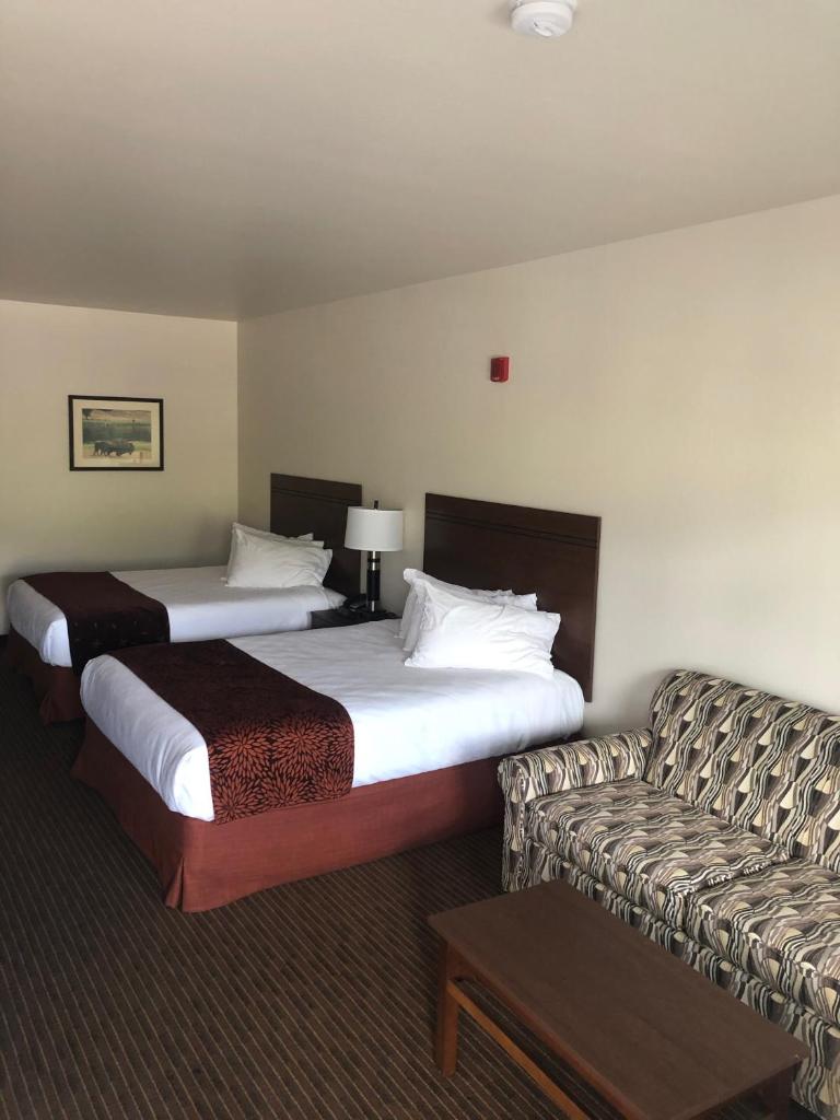Yellowstone Big Rock Inn image