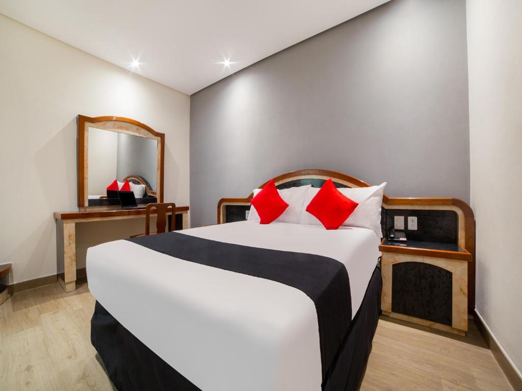 Двухместный (Улучшенный номер), Hotel Monarca