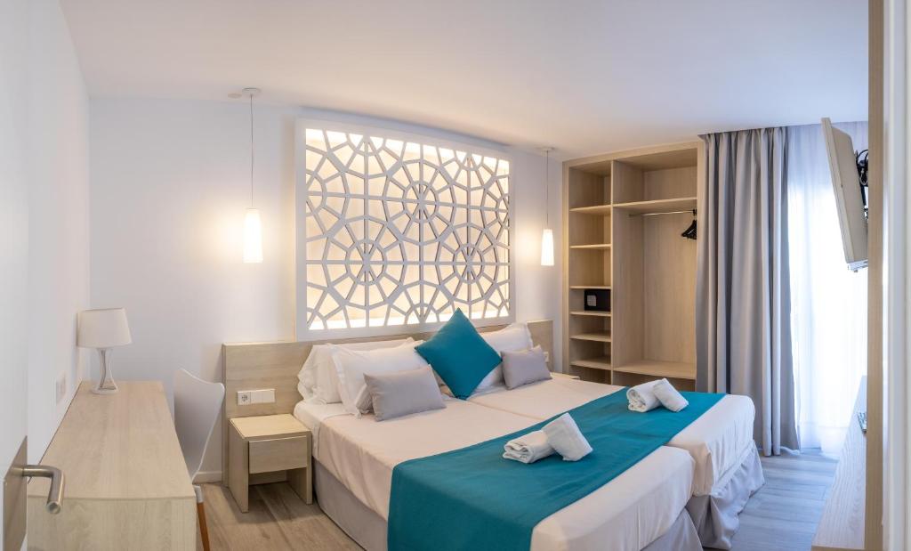 Hotel Club Es Talaial photo 2