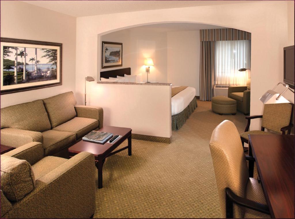 Ann Arbor Regent Hotel and Suites photo 1