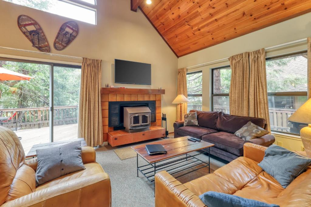 Lakeview Lodge photo 1