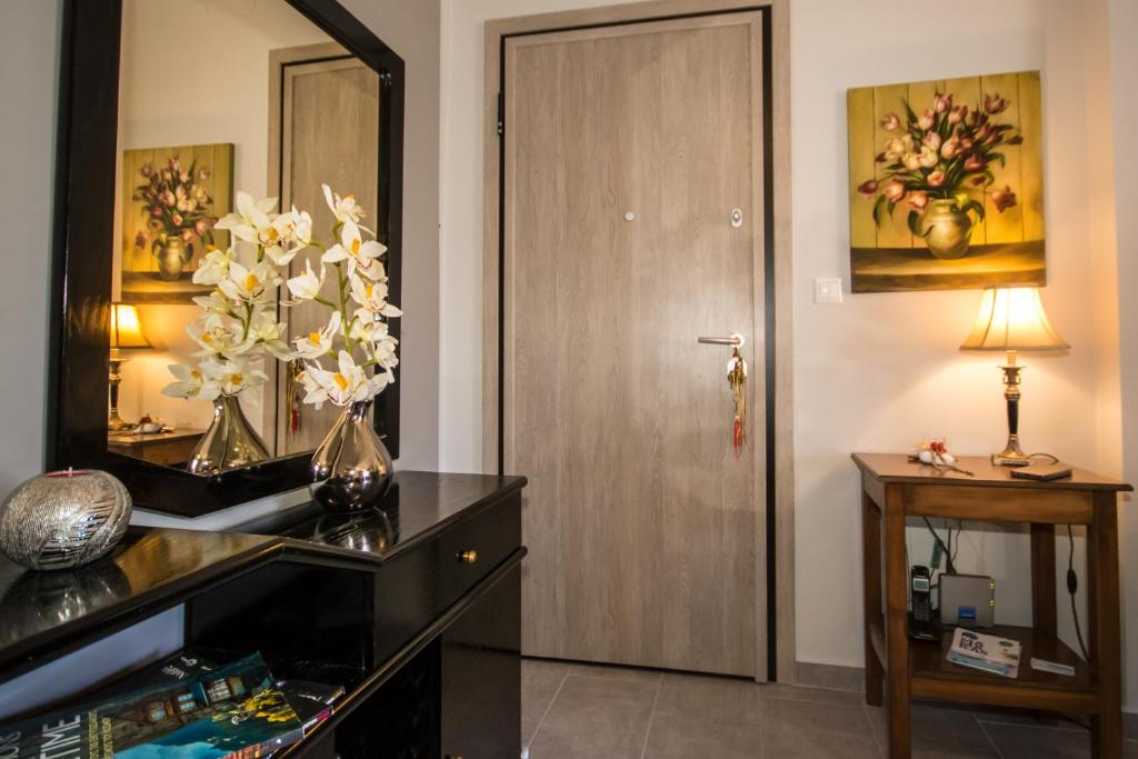 Lia's Center Apartment photo 2