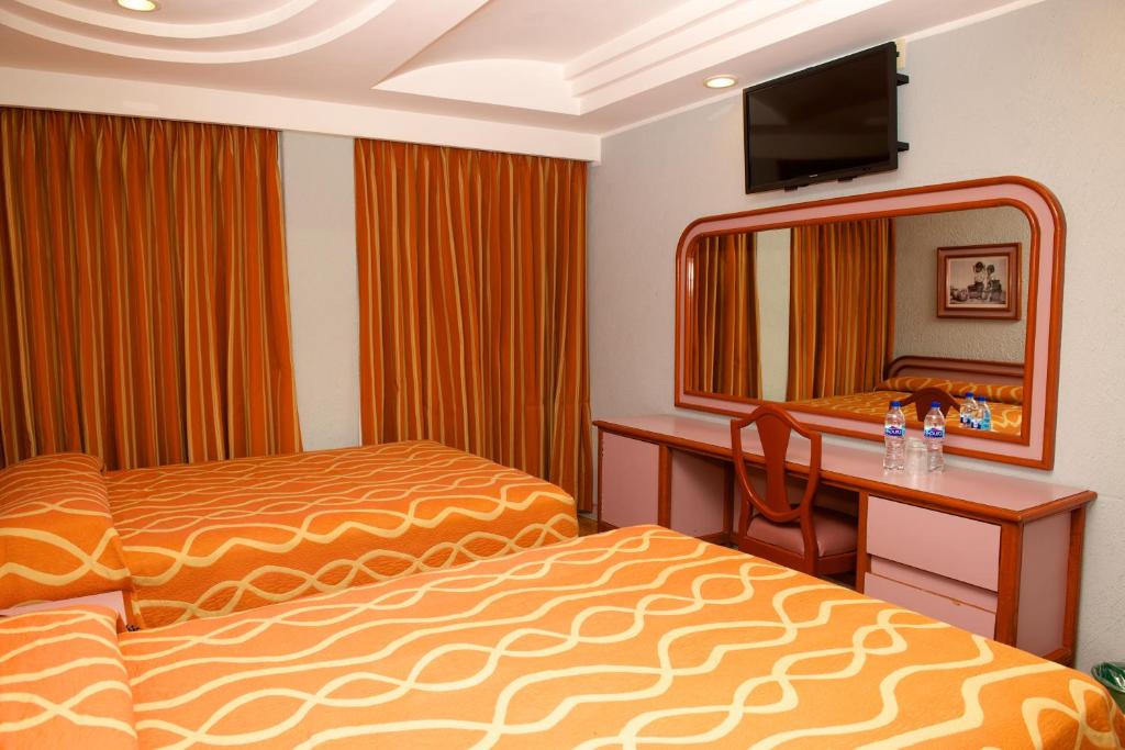 Четырехместный (Четырехместный номер), Hotel Cuba