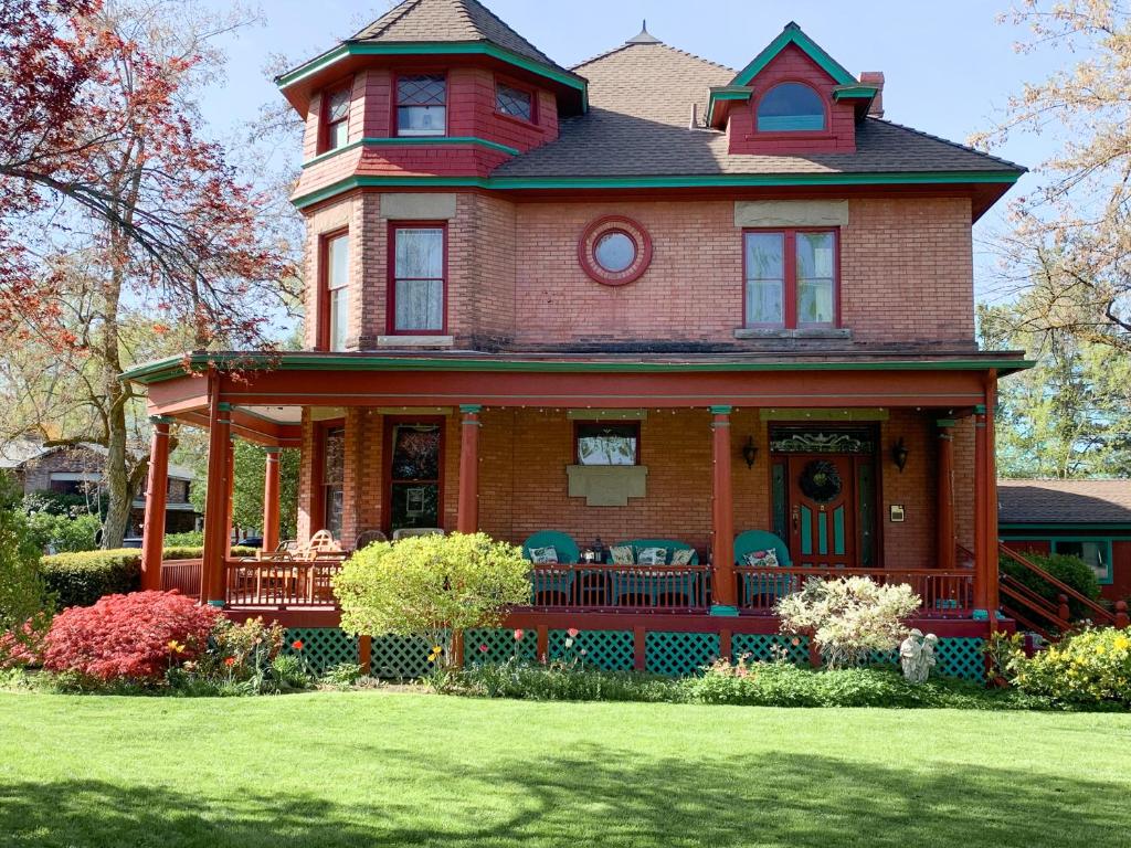 Guest Suite at The Red House basement attached with private entrance image