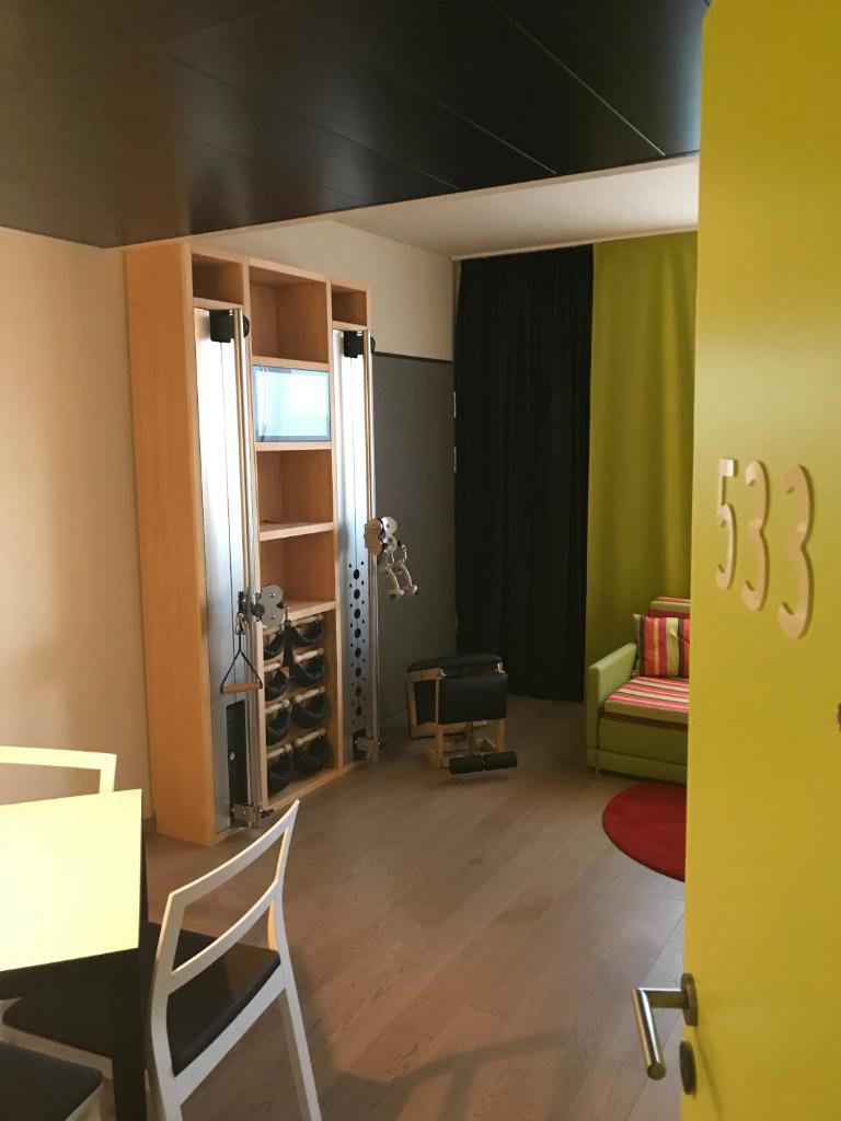 Студио (Улучшенный номер-студио «Фитнес»), Harry's Home München Hotel & Apartments