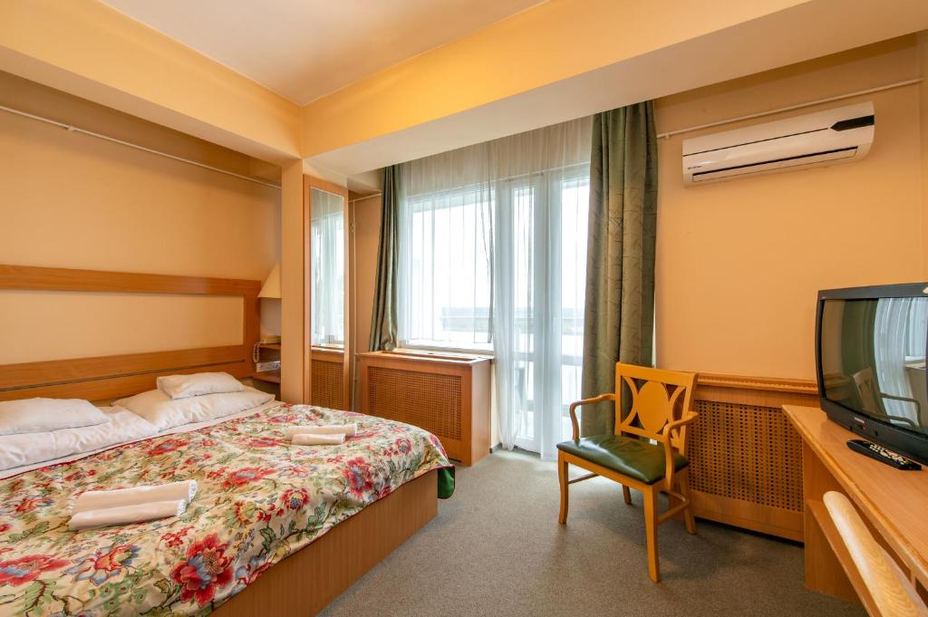 Одноместный (Стандартный одноместный номер с балконом), Hotel Fit Hévíz