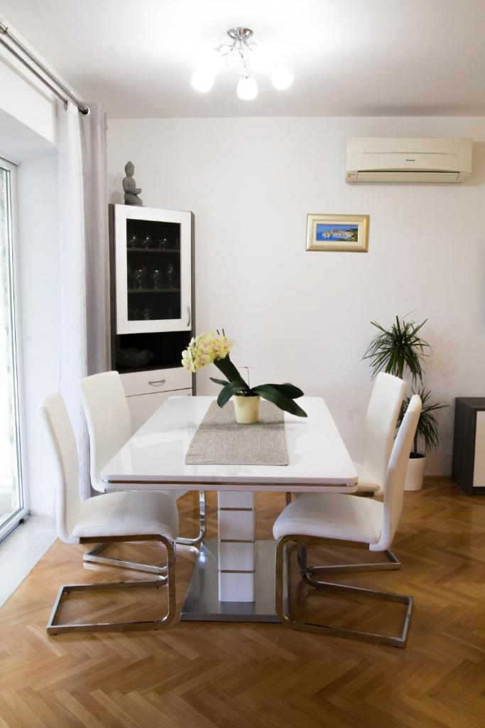 Villa Silvija photo 3
