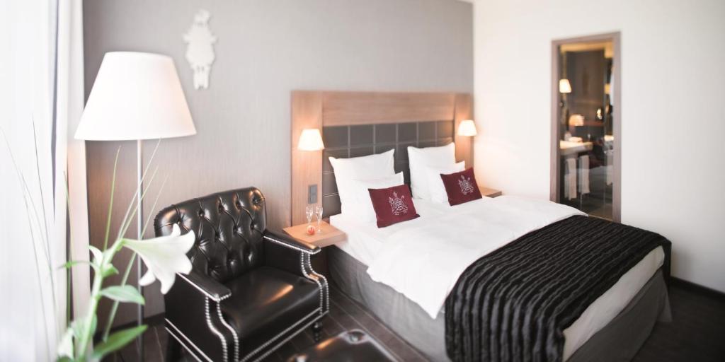 Двухместный (Улучшенный номер с кроватью размера «queen-size»), Mövenpick Hotel Stuttgart Airport