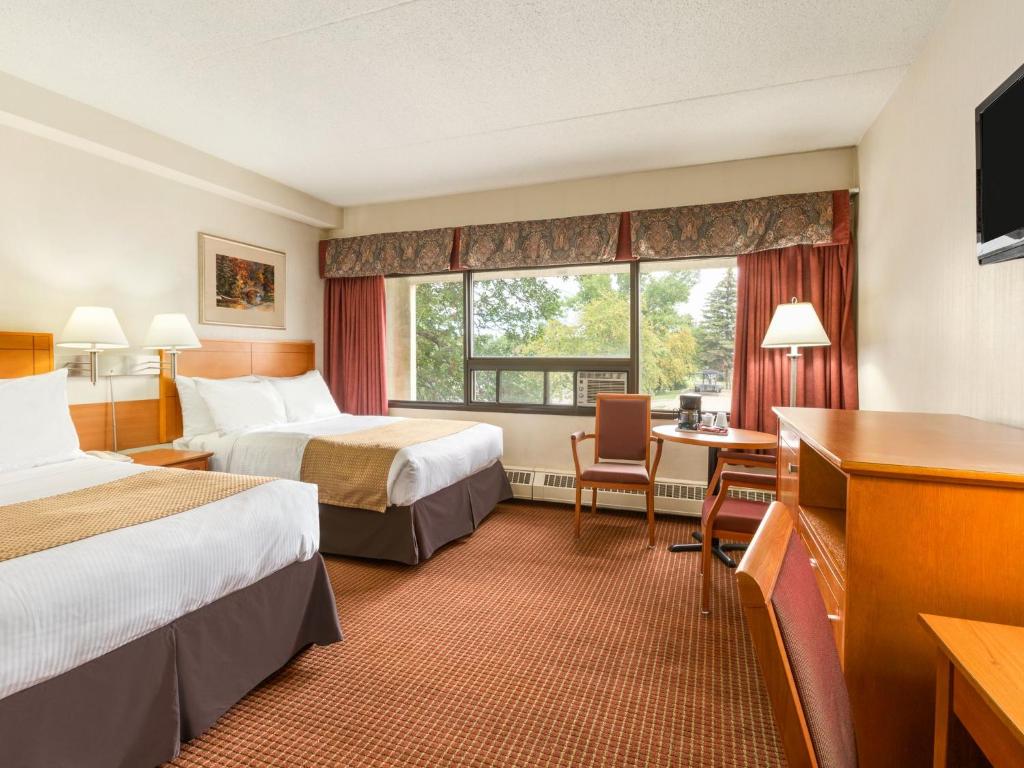Travelodge by Wyndham Edmonton East photo 1