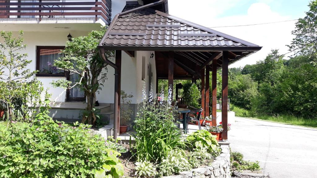 House Zlatko photo 4