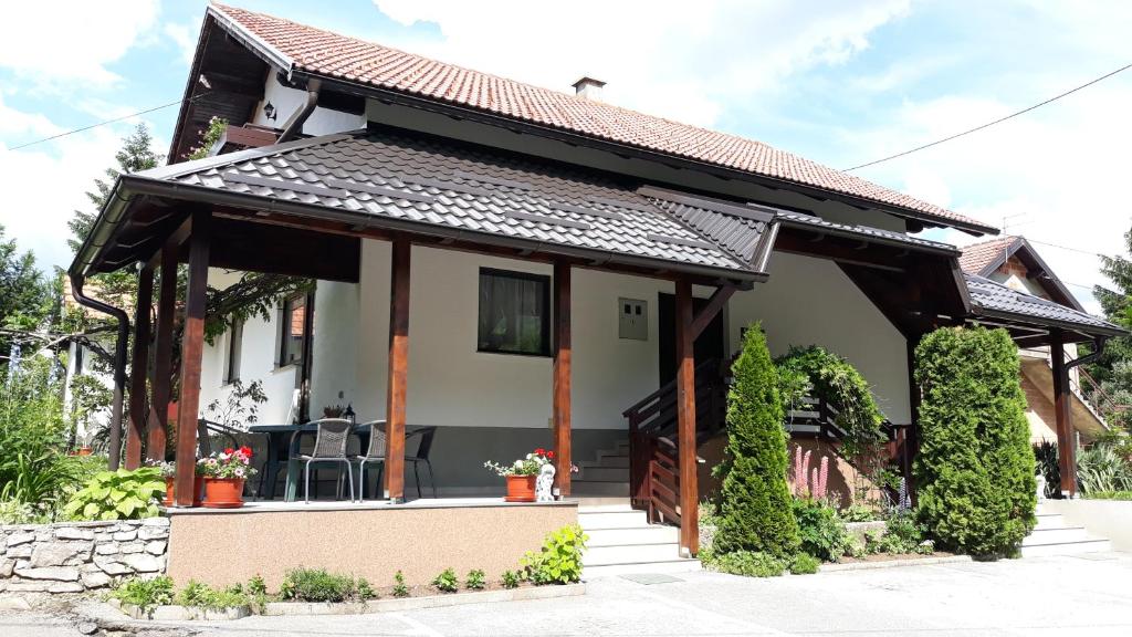 House Zlatko photo 3