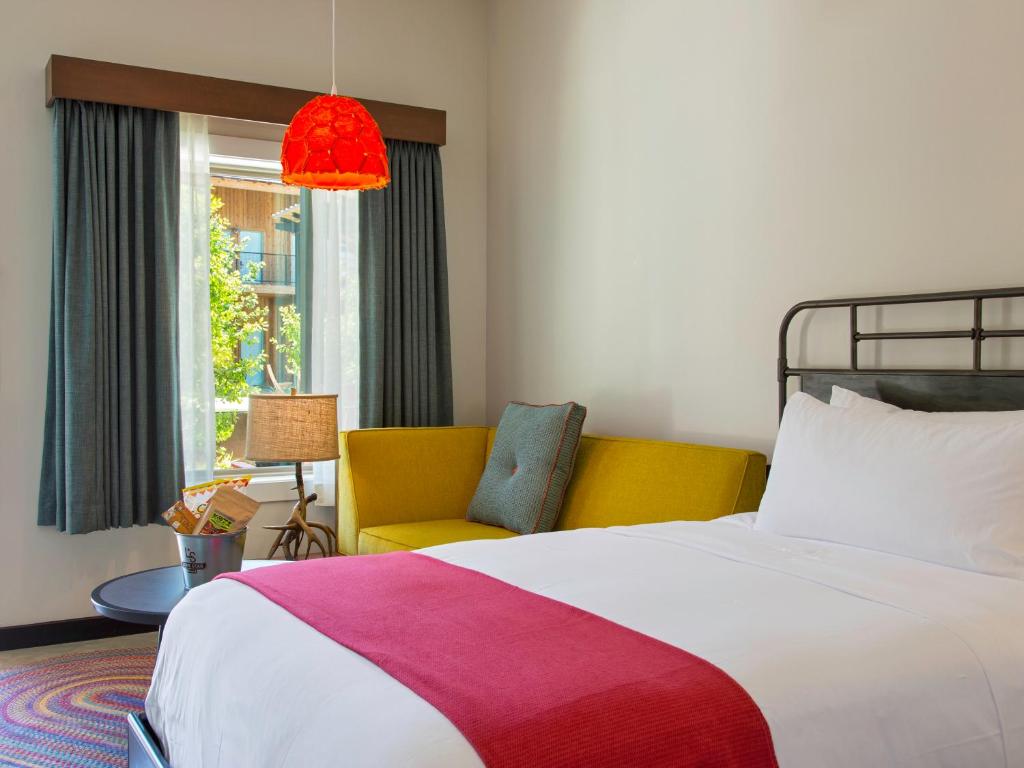 Lone Star Court, by Valencia Hotel Collection photo 2