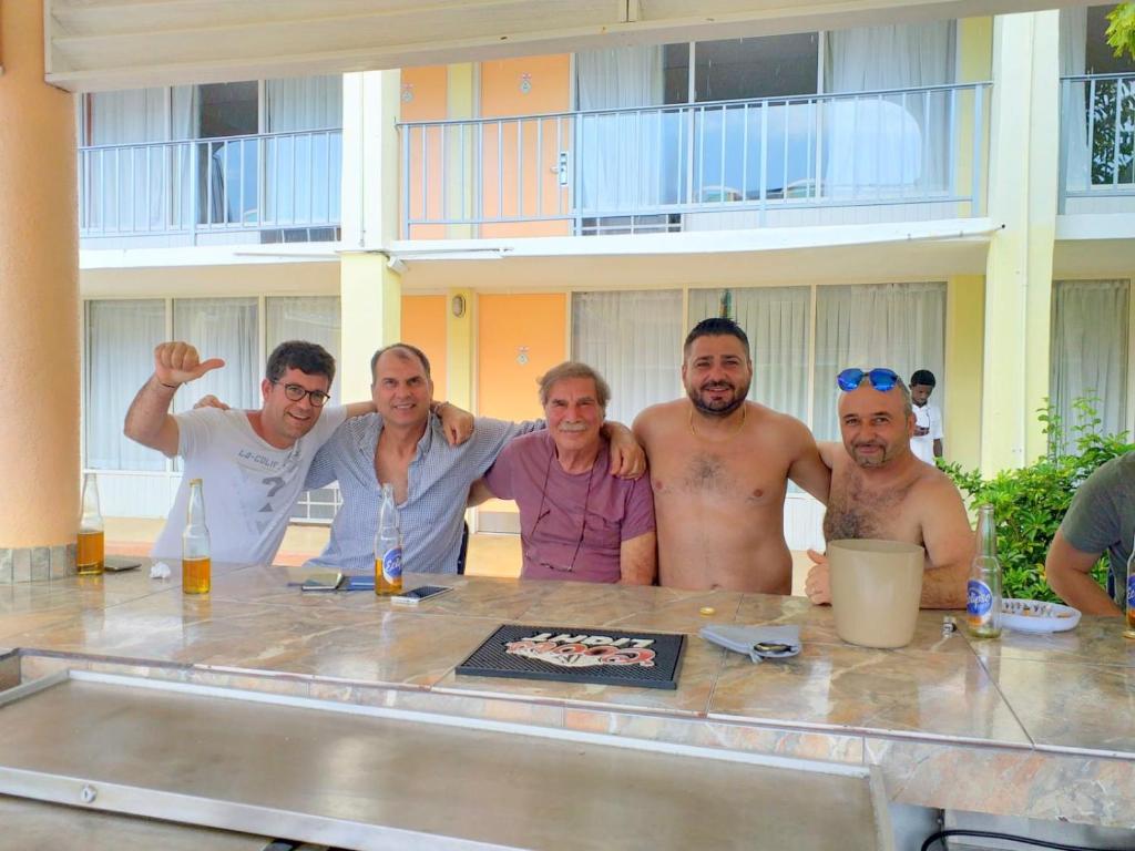 Royal Islander Hotel photo 3