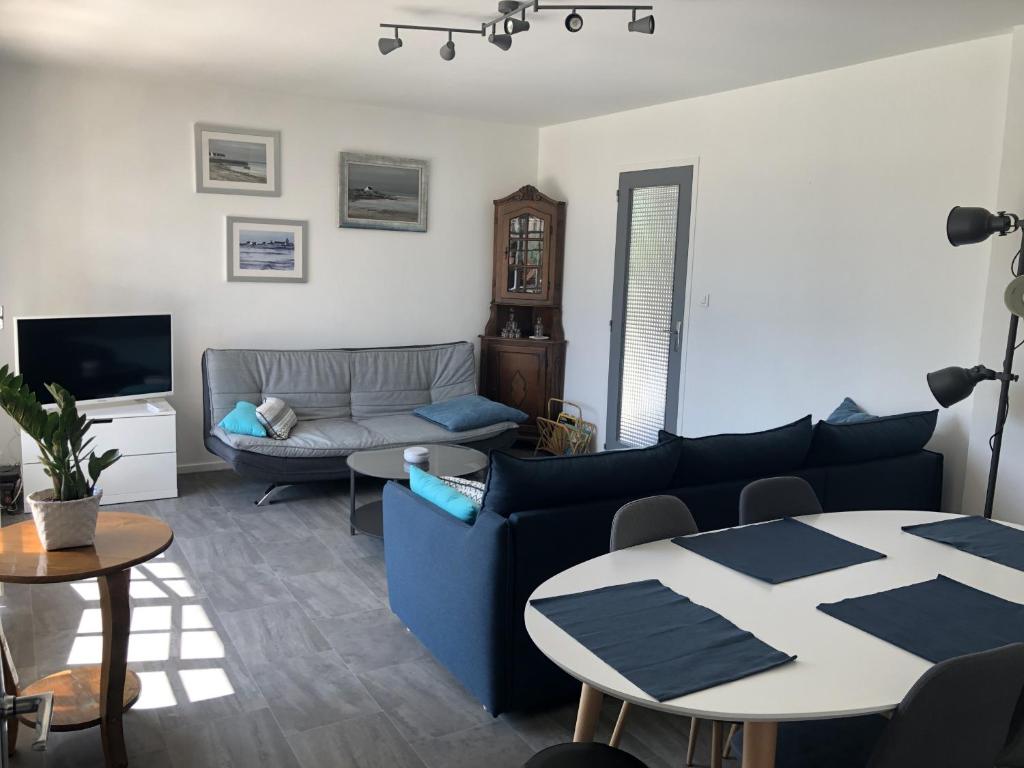 Angel Services - LA MAISON DE LA PLAGE photo 3