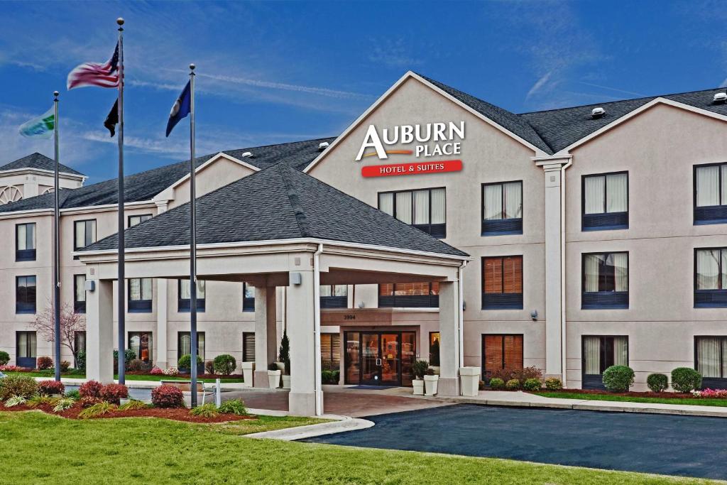 Auburn Place Hotel & Suites - Paducah image
