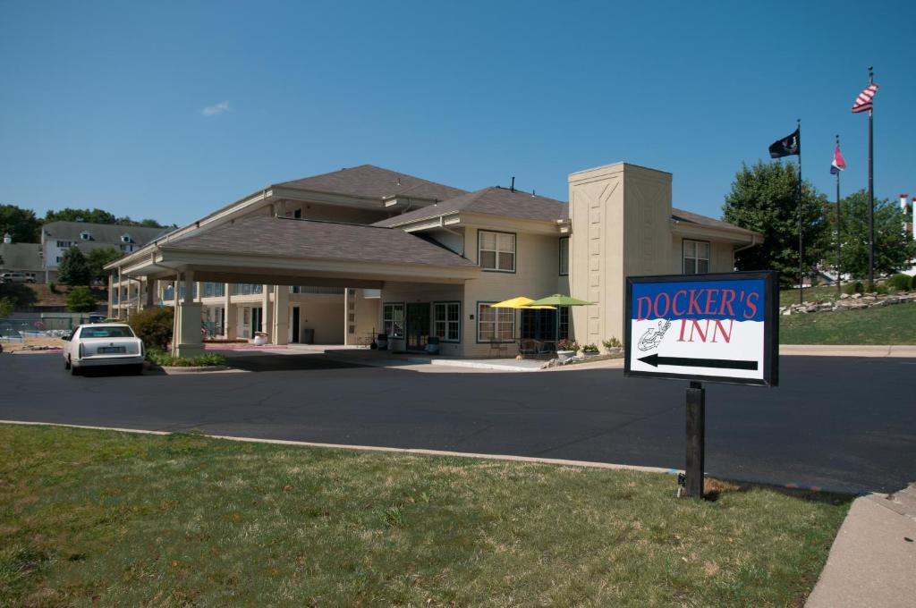 Dockers Inn image