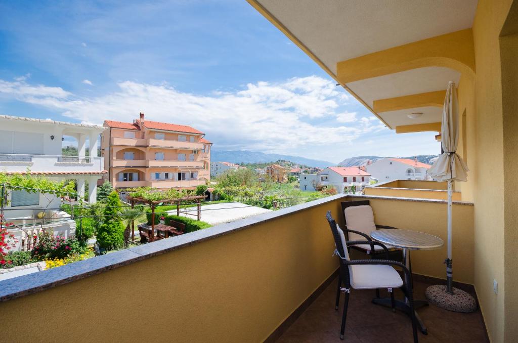 Apartments Mirjana photo 3