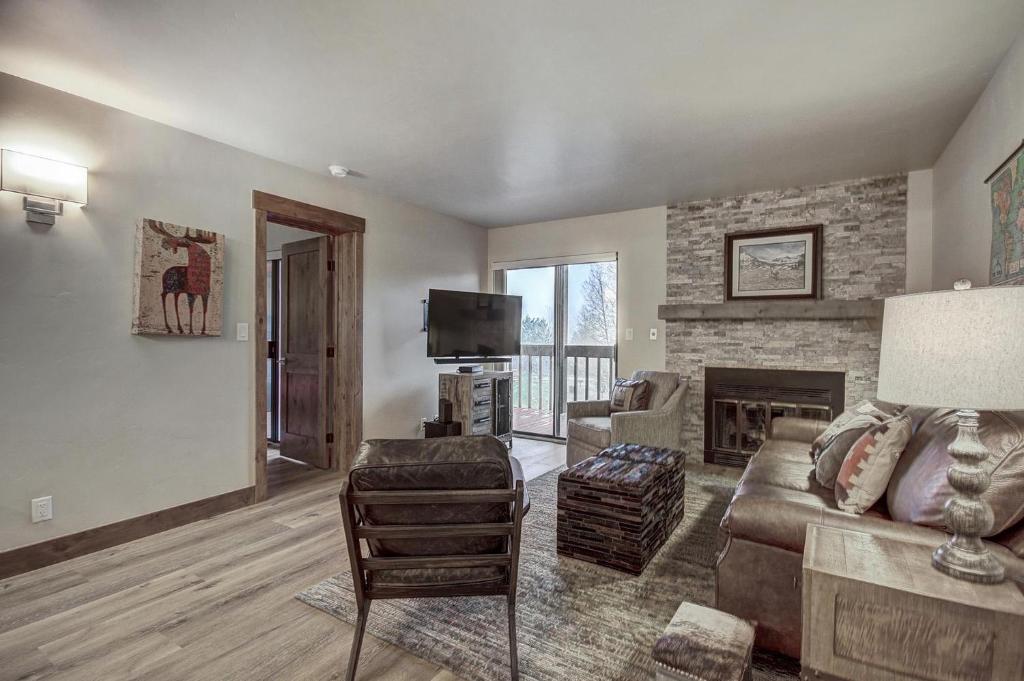 241C Mountain Side Condo photo 4