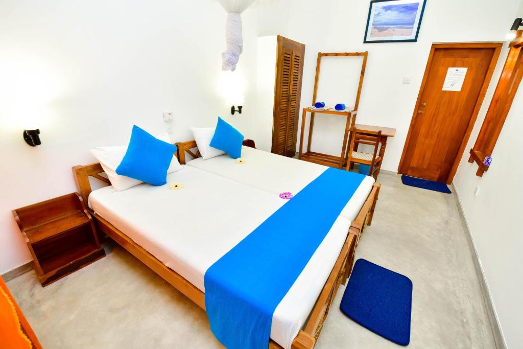Двухместный (Двухместный номер Делюкс с 1 кроватью), International Beach Hotel & Restaurant