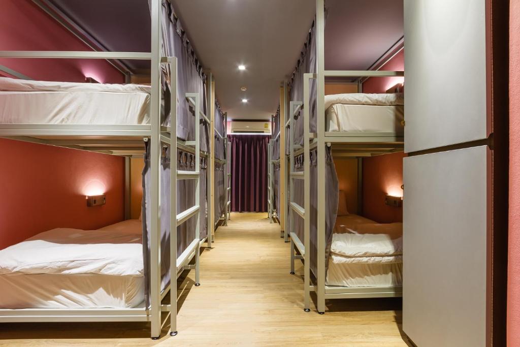 Номер (Bed in 8-Bed Ladies Dormitory Room), Хостел Siamaze