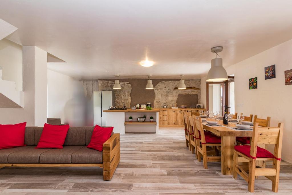 Villa Luka photo 3
