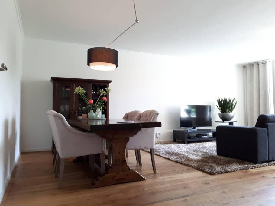 In the old City Centre of Edam, unique apartment. photo 4
