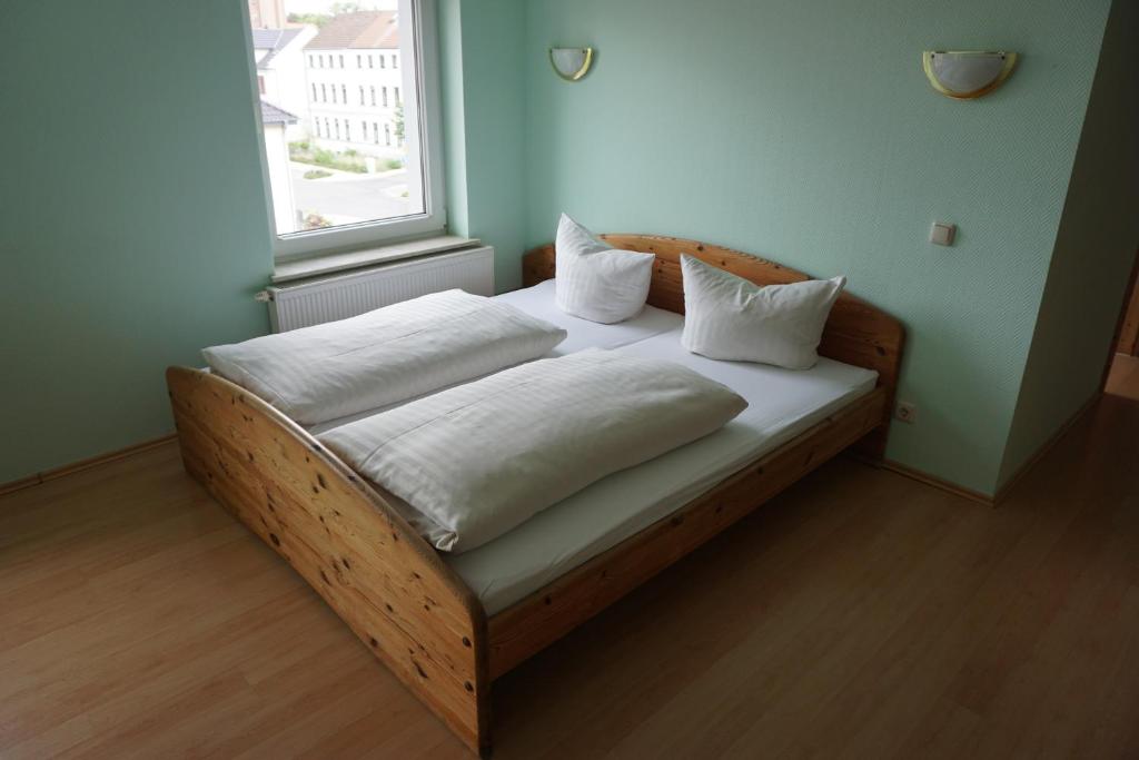 Hotel am Bahnhof photo 1