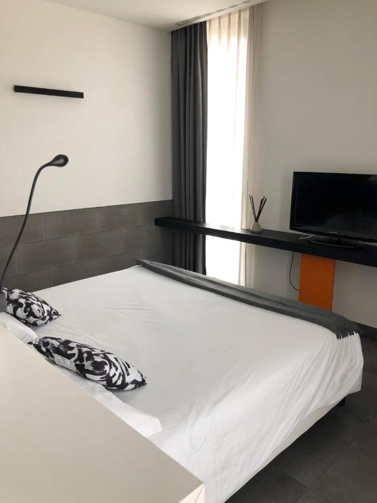 Parco Paglia Home