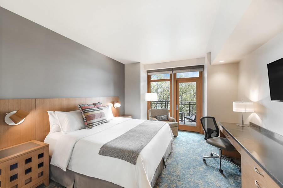 Cedarbrook Lodge photo 3