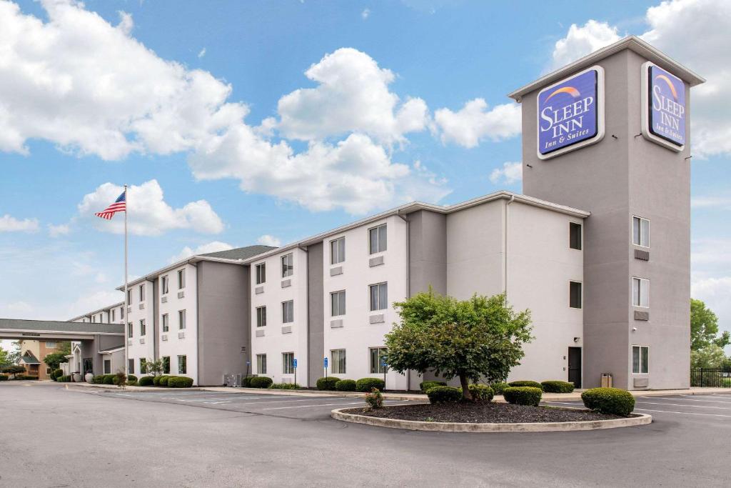 Sleep Inn & Suites image